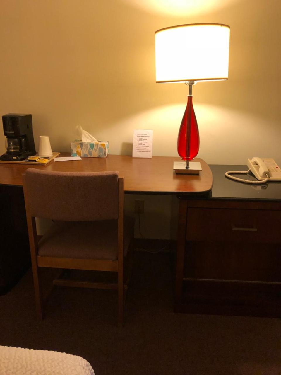 Coronado Motel & Rv Park Lindsborg Bagian luar foto