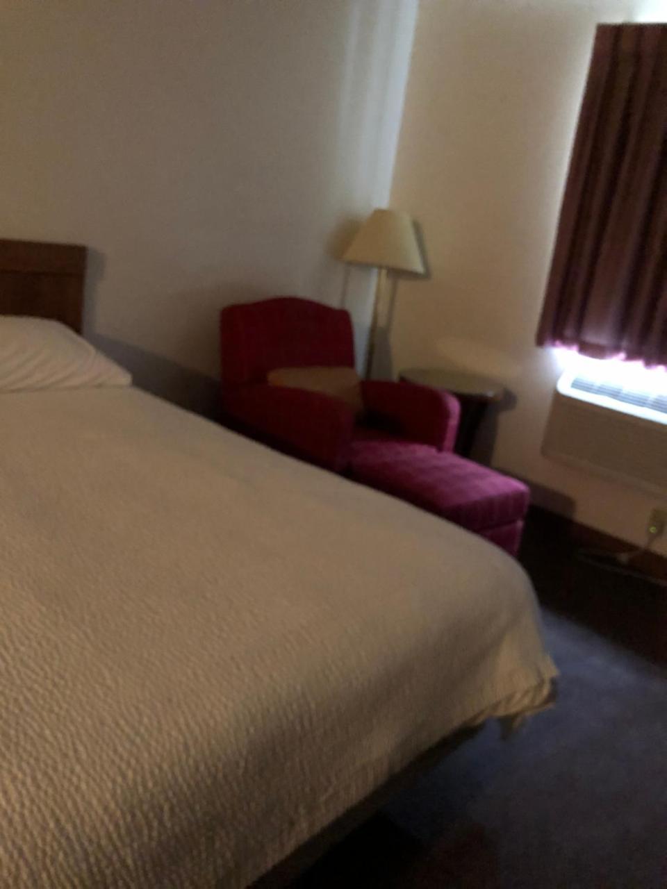 Coronado Motel & Rv Park Lindsborg Bagian luar foto